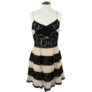 Women's Foxiedox Cream Black Ophelia Lace Embroidered FIt & Flare Mini Dress M